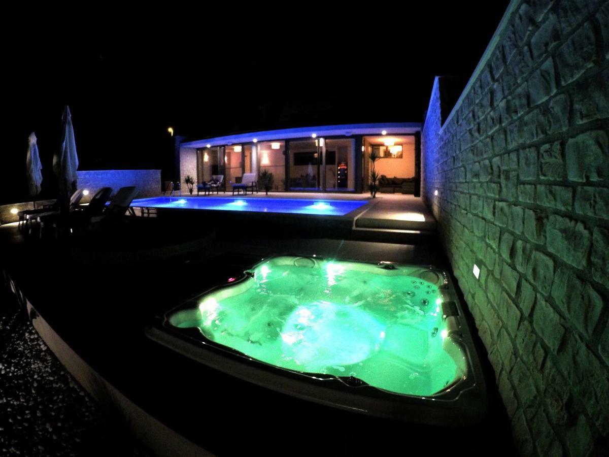 Villa Carisma Island فيس المظهر الخارجي الصورة